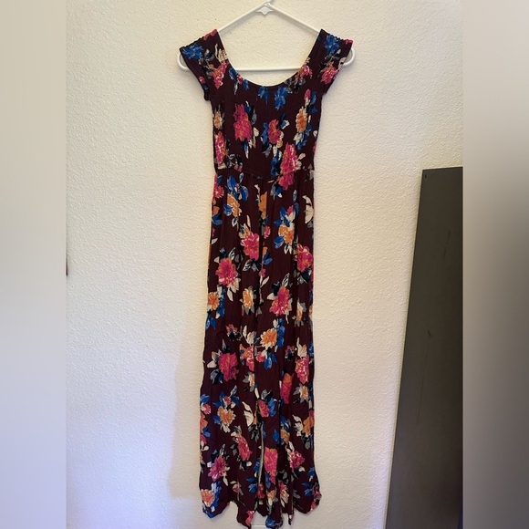 Brownish Purple Jumpsuit with Shirred Elastic Off-the-shoulder Top and Pockets - Picture 9 of 9